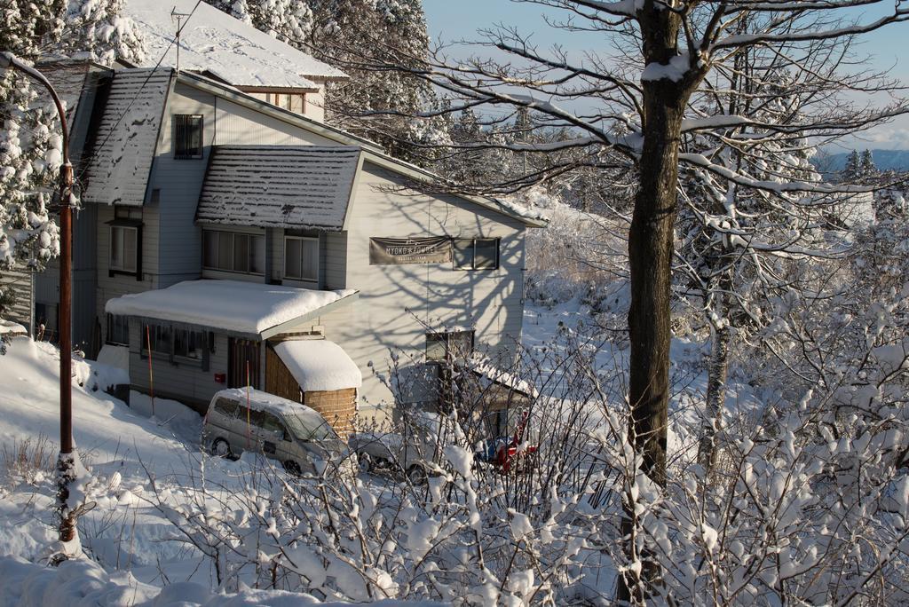 Myoko Powder Hostel Exteriör bild